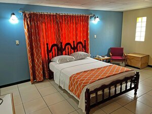Гостиница Sundeck Suites