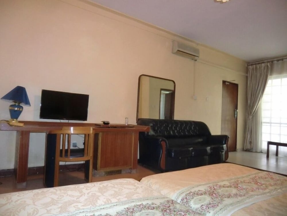 Фото Fang Fang Hotel