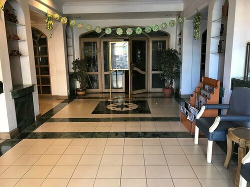 Гостиница The Executive Hotel Lahad Datu