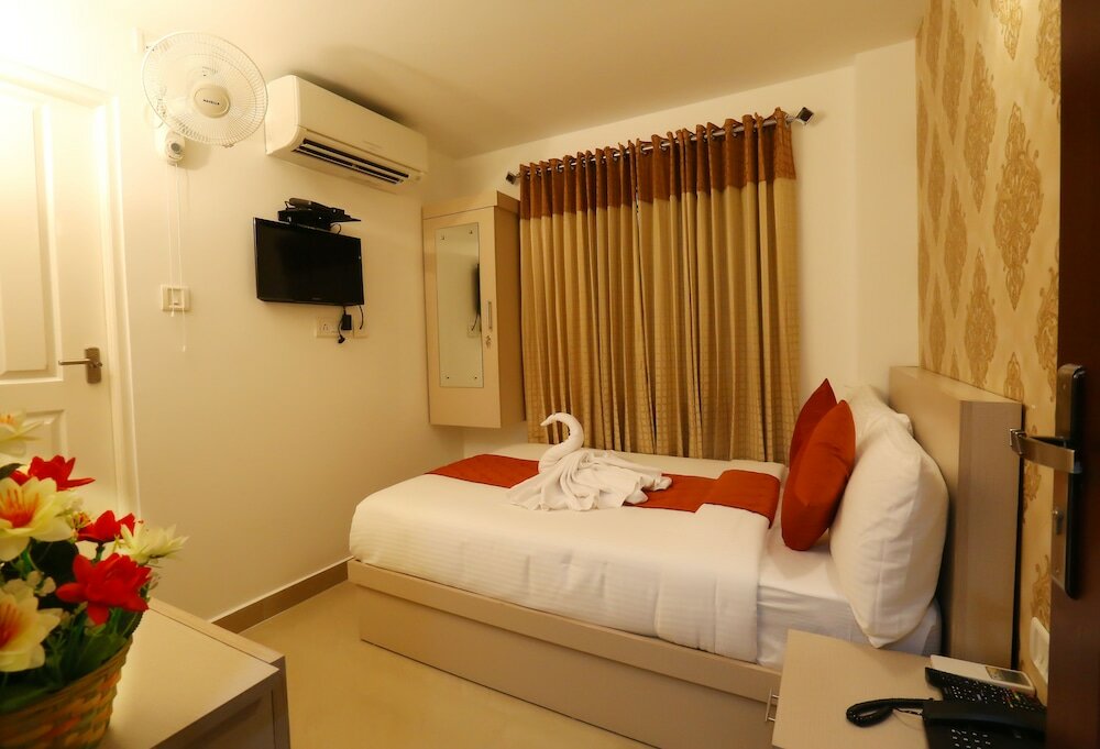 Фото Swarna Residency