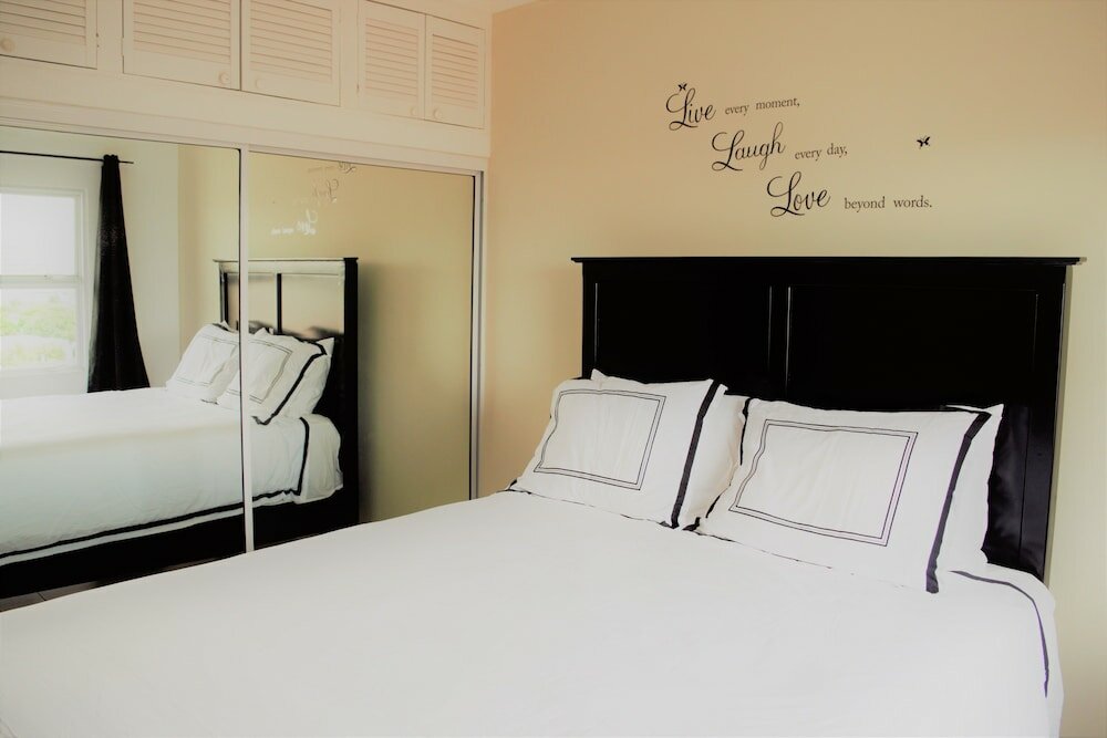 Фото New Kingston Luxury Apt The Bromptons