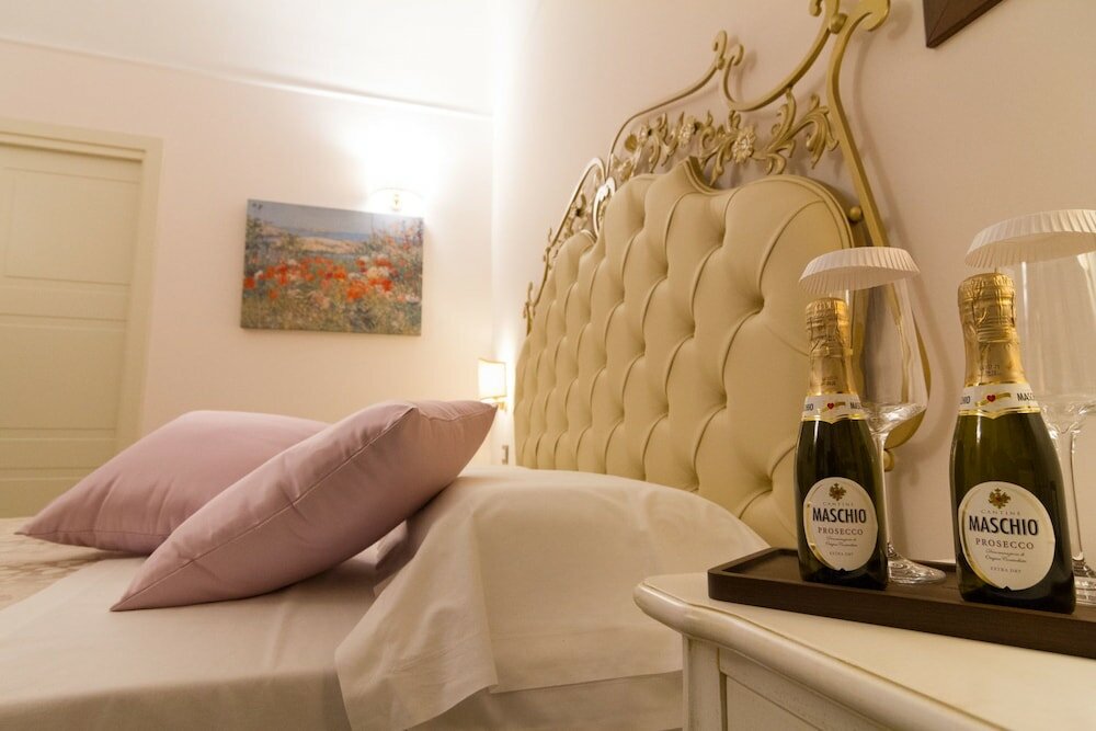 Фото Palazzo Tasca Guest House & Luxury Suite