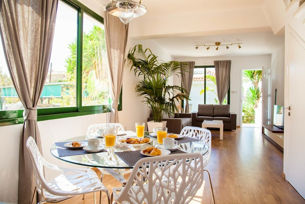 Фото Julipapas Gardens