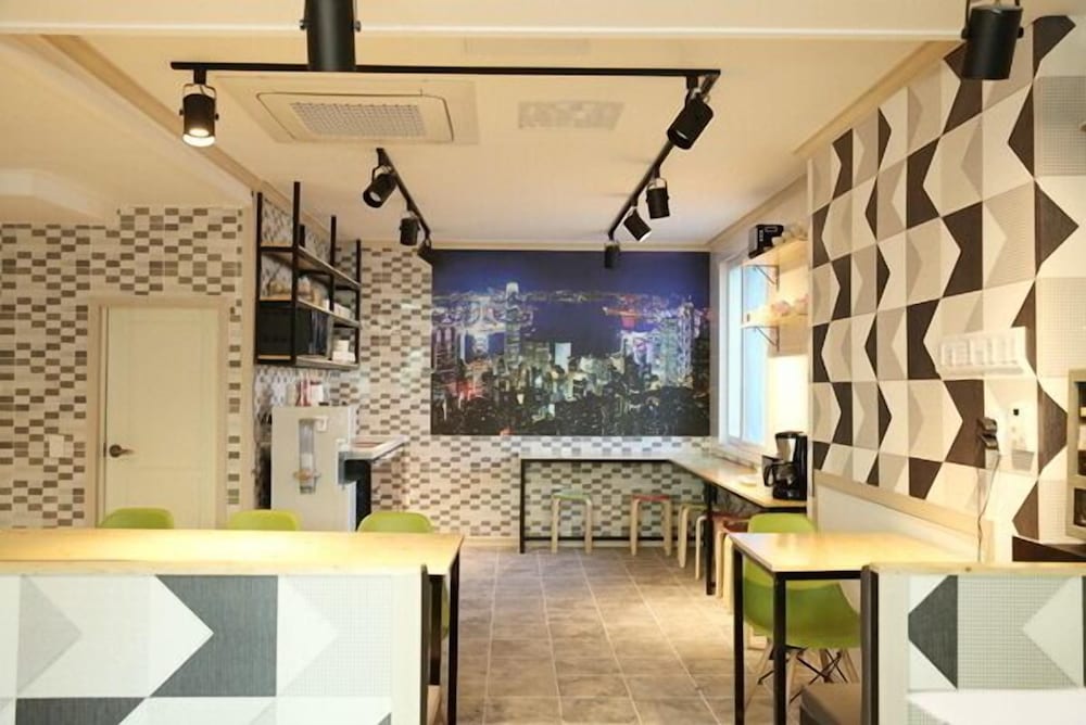 Фото Moiri Guesthouse - Hostel