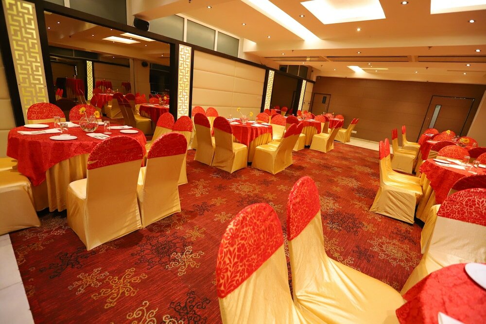 Фото Hotel Amrapali Grand