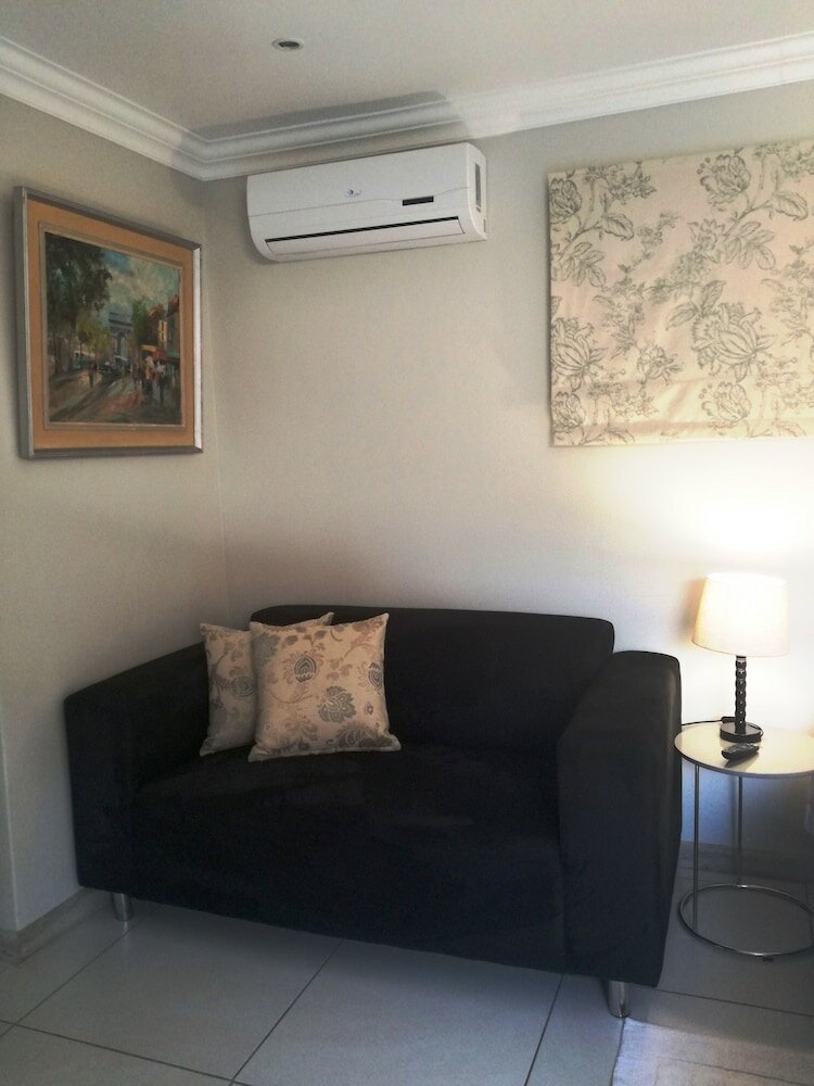 Фото Dunton Guest House