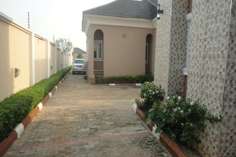 Фото Heritage Courtyard