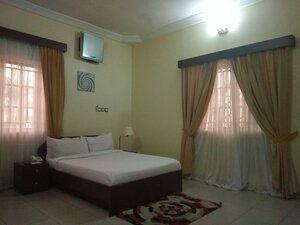 Гостиница Zeina Suites Abuja