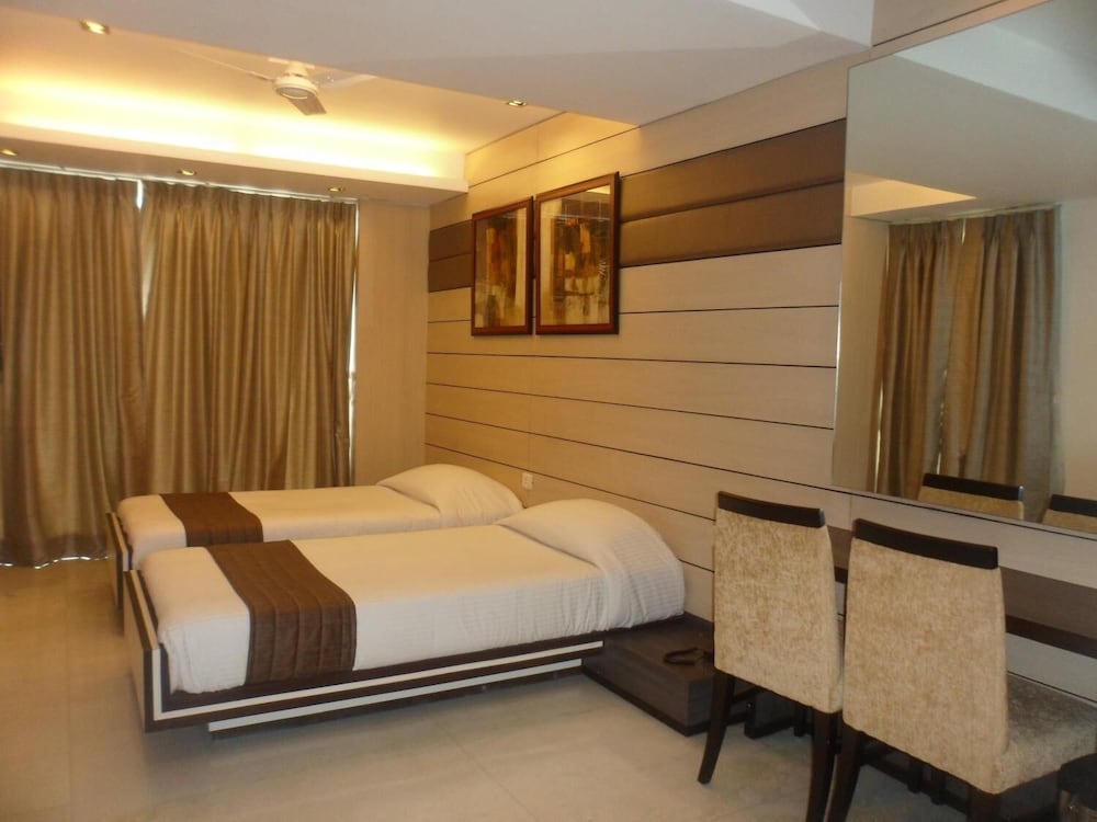 Фото Hotel Esteem