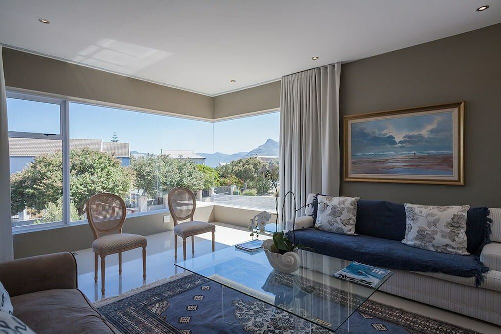 Фото Greenways Beach House