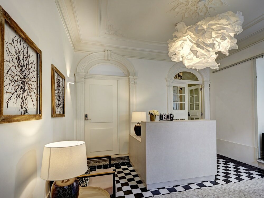 Фото Porto Downtown Lovers Suites Bombarda 451