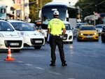 Cifte Grocers (İstanbul, Esenler, Atışalanı Cad.), parada de transporte público