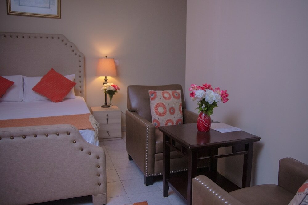 Фото Appiah's Royal Suites