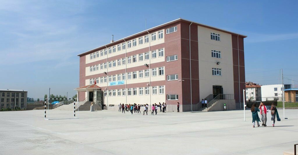 School Hacı Hilmi Okur Imam Hatip Secondary School, Eskisehir, photo