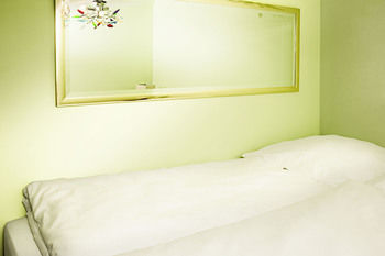 Фото Hotel SleepInn Volkspark - Adult Only