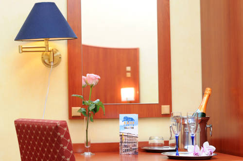 Фото Leo Panzio Hotel