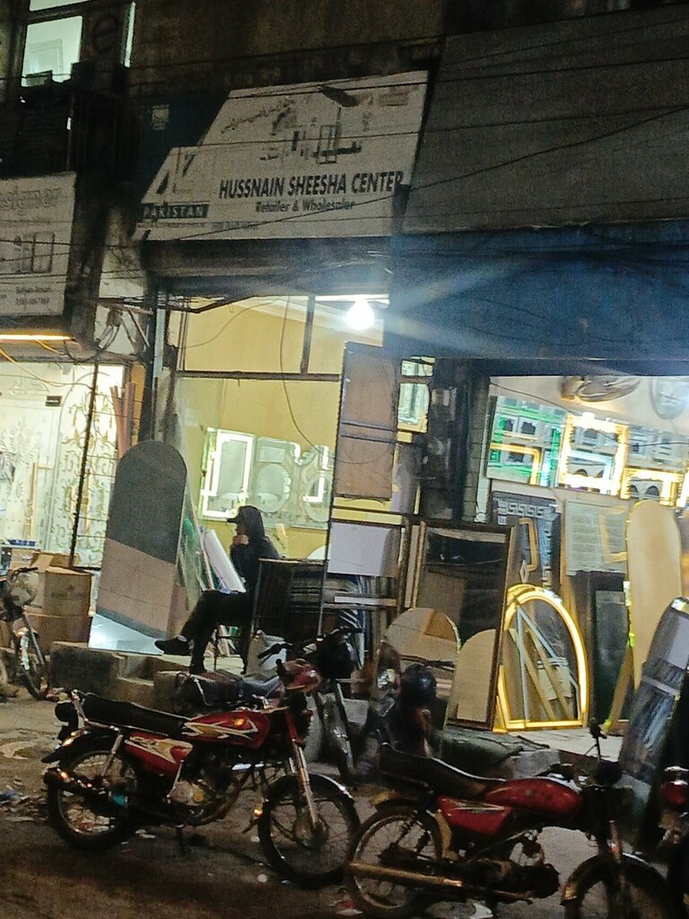 Glass, glass products Hussain Sheesha center, Lahore, photo