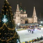 By the monastery (Nakhimsona Street, 3Б), hotel