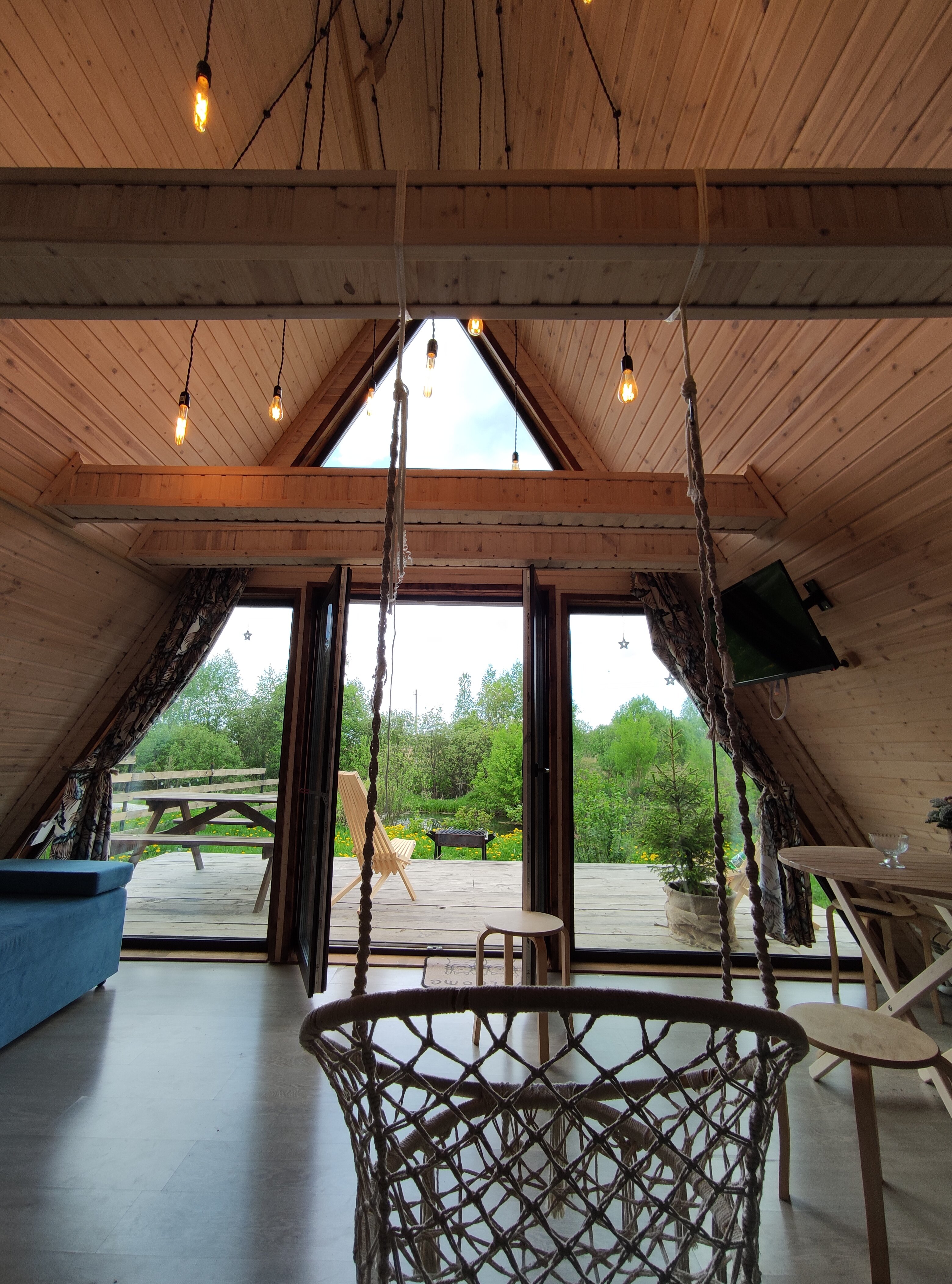 Фото Дом у лесного озера