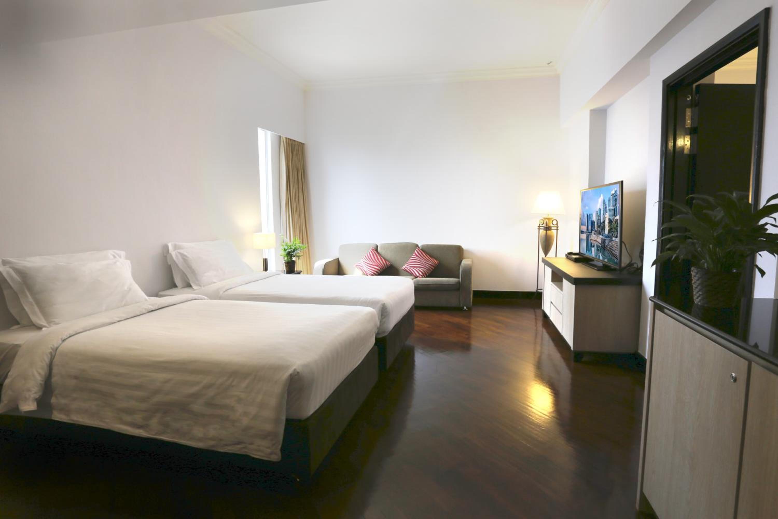 Фото Furama RiverFront