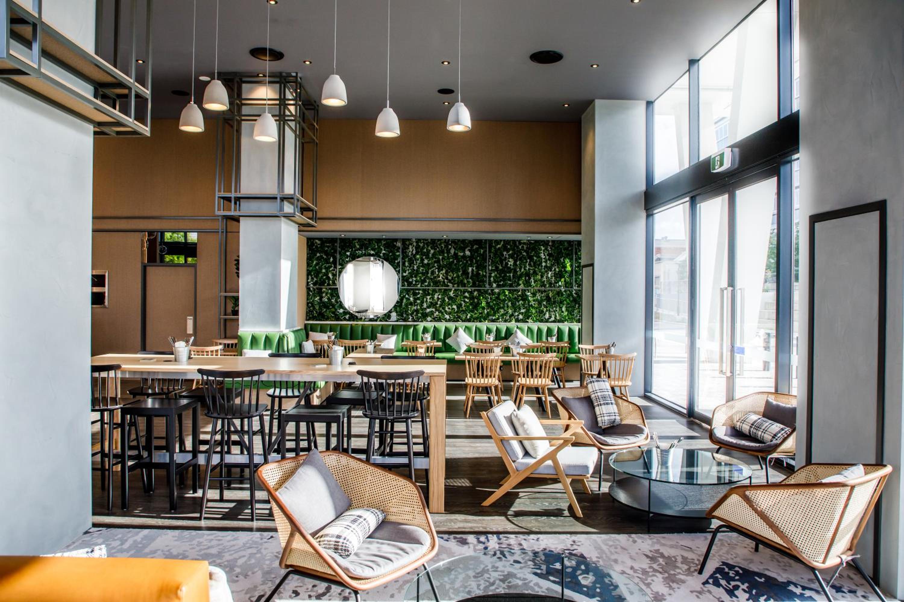 Фото Avani Adelaide Residences