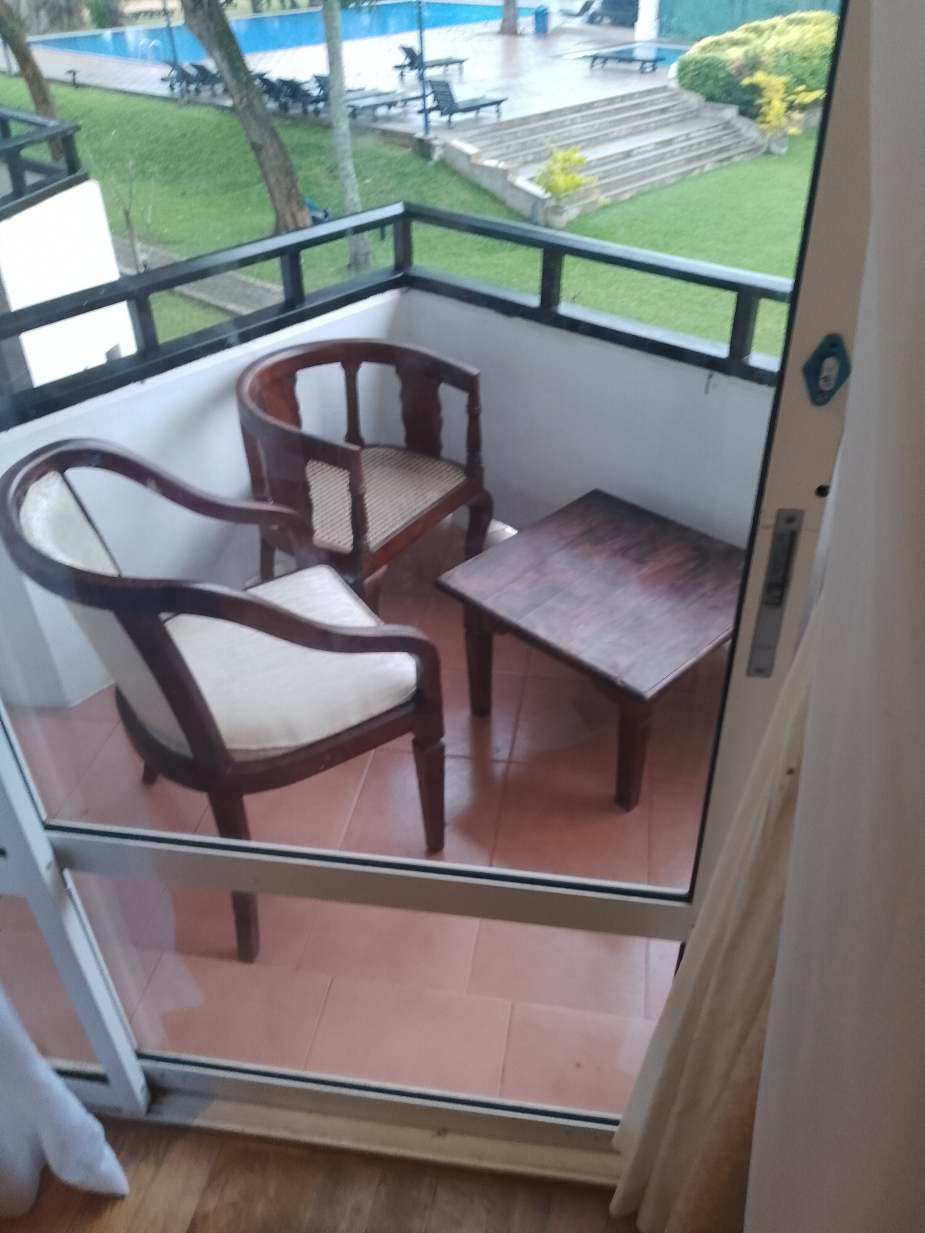 Фото Hibiscus Beach Hotel & Villas