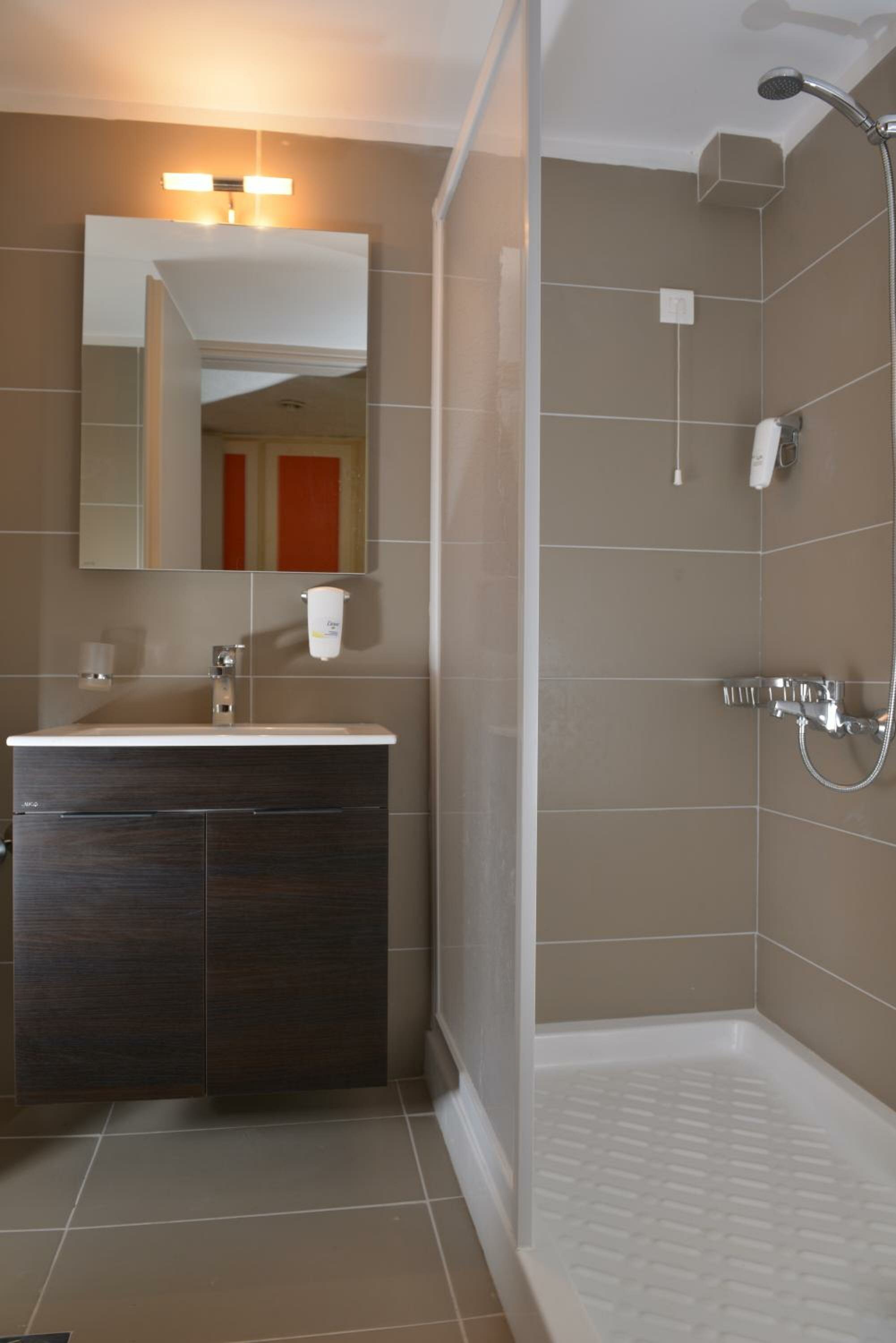 Фото Irini Hotel