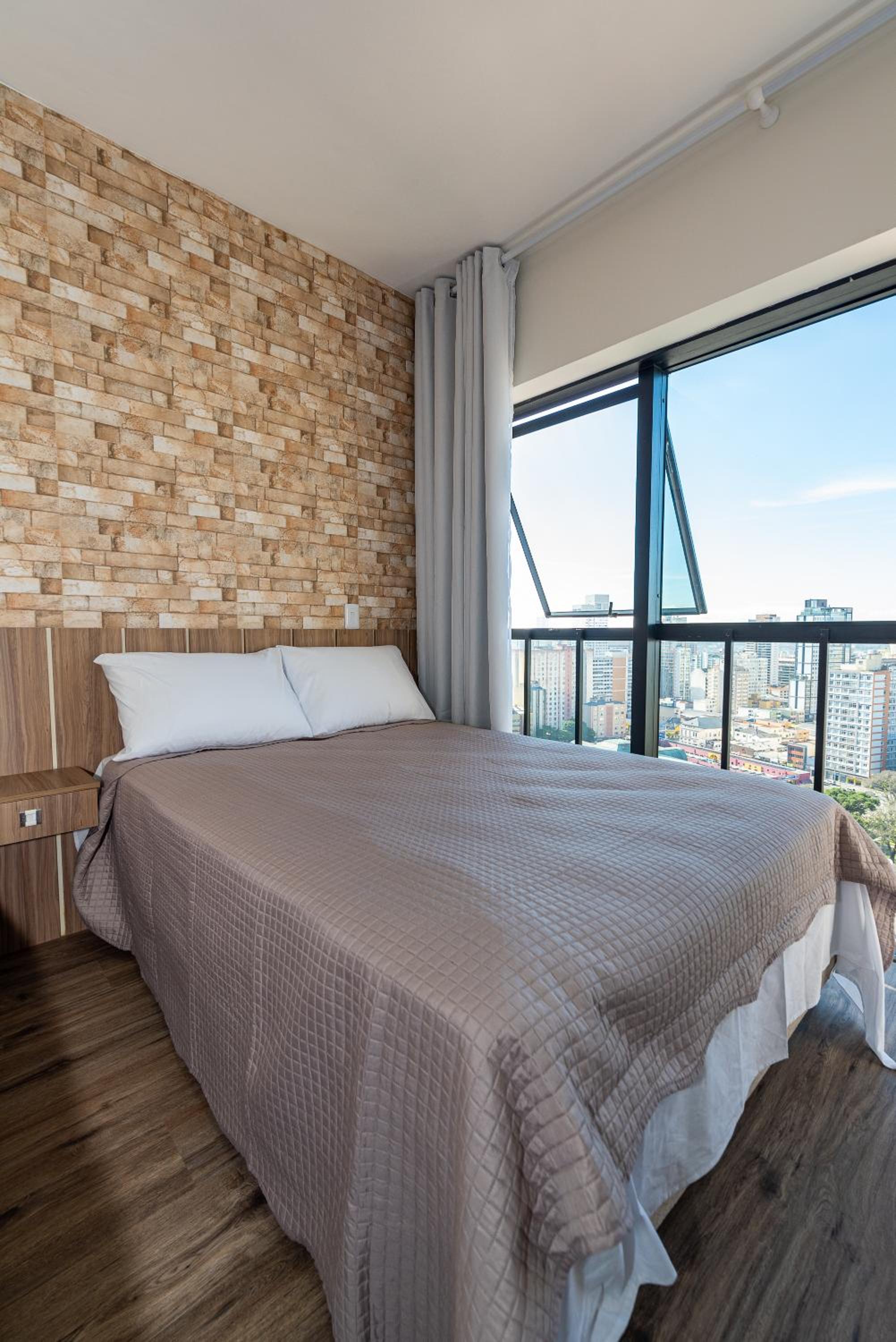 Фото Bristol Metropolitan Flat