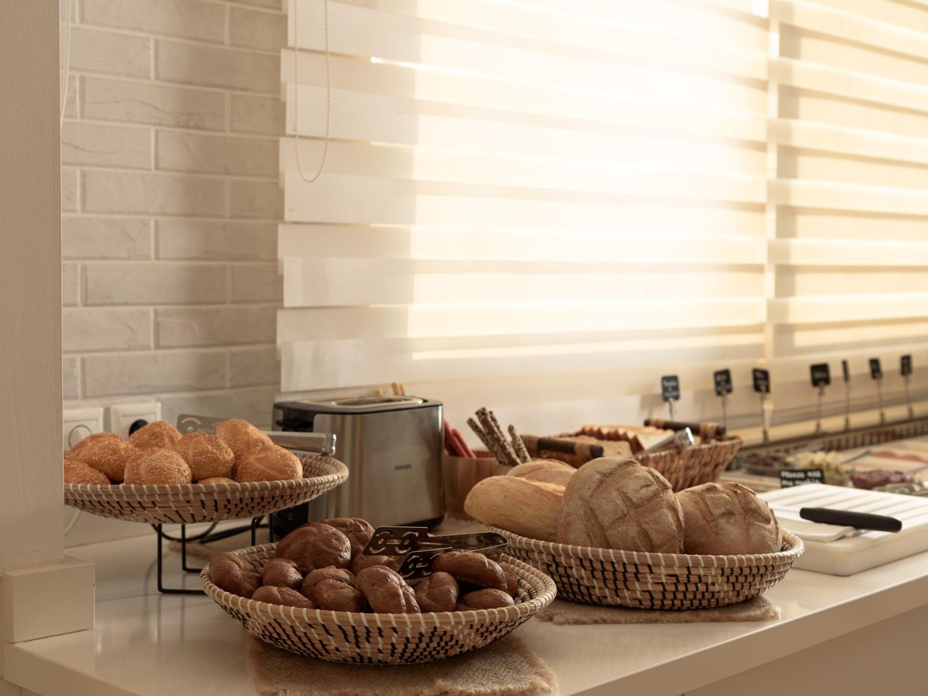 Фото Irida Hotel