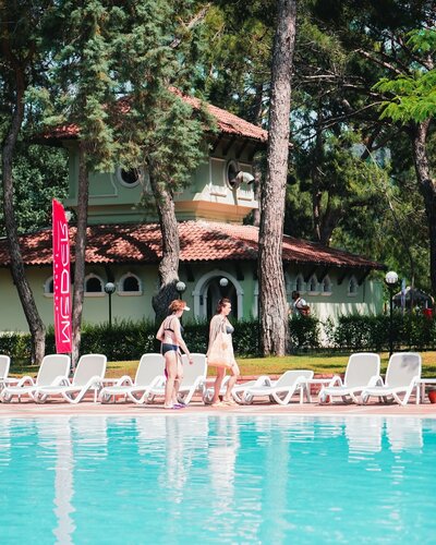 Гостиница Meder Resort Hotel в Анталье