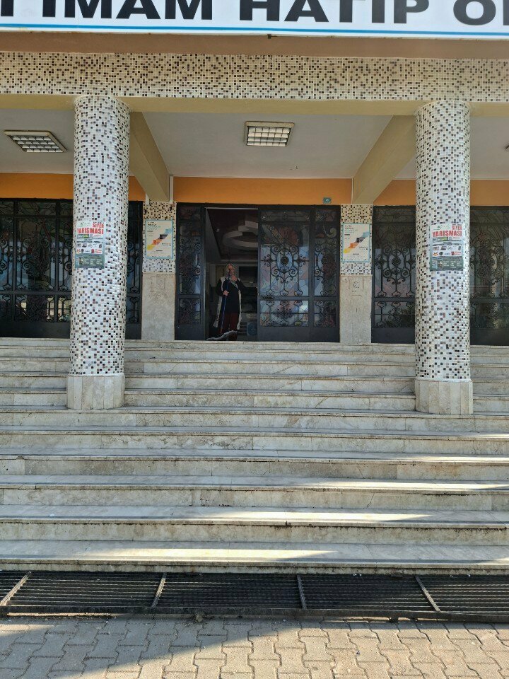 School Saricam Orhangazi Imam Hatip Secondary School, Adana, photo