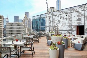 Гостиница Residence Inn Chicago Downtown Magnificent Mile