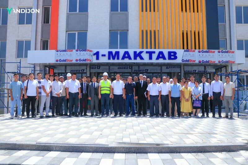 Pikap sanatkorlari qizil sochli Mashani hojatxonada sikishdi (porno)