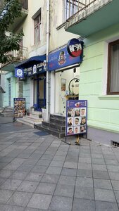 Barber Home (Nikoloz Baratashvili Street, 39/43) ، صالون حلاقة