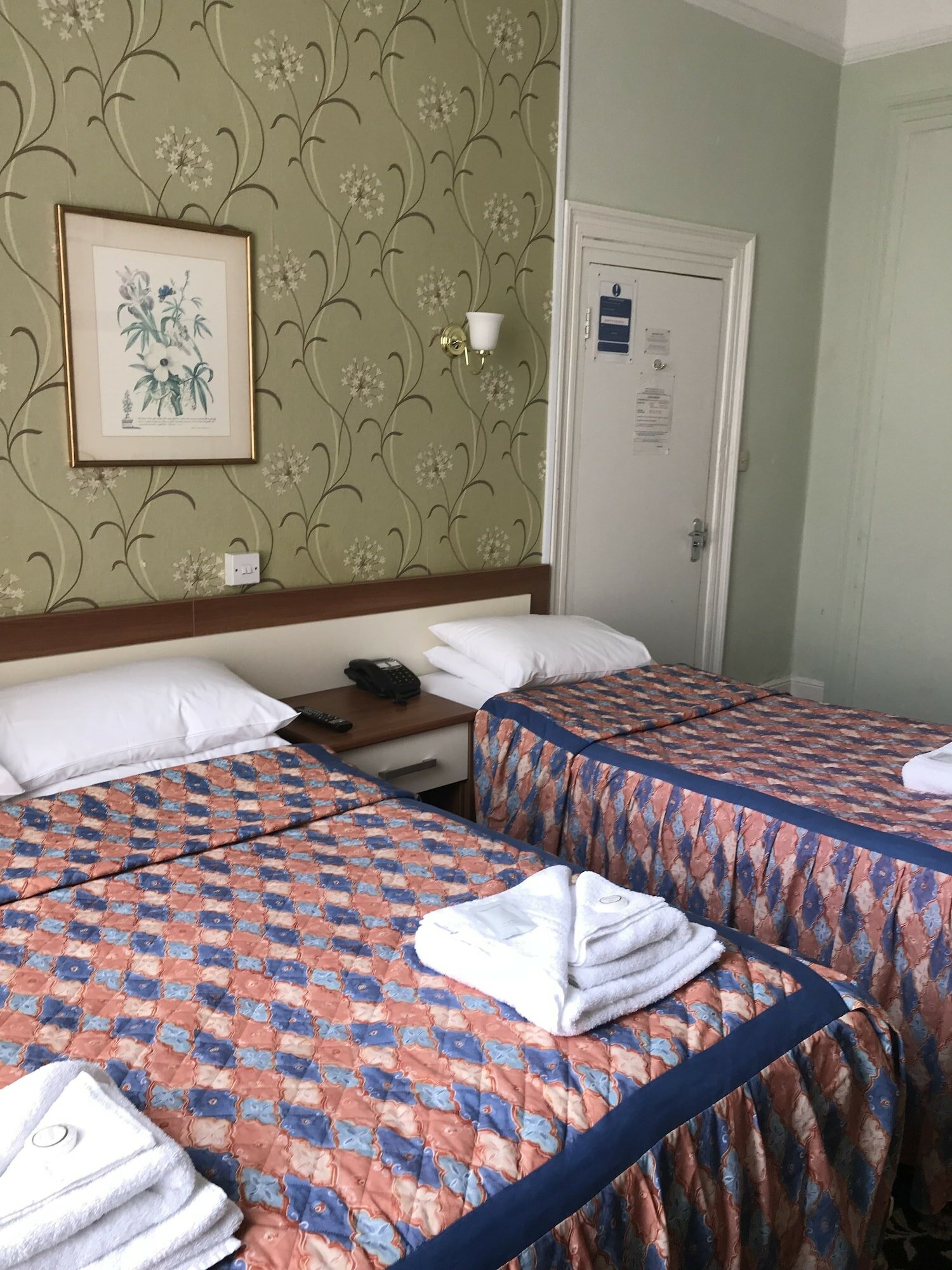 Фото Andorra Guest Accommodation