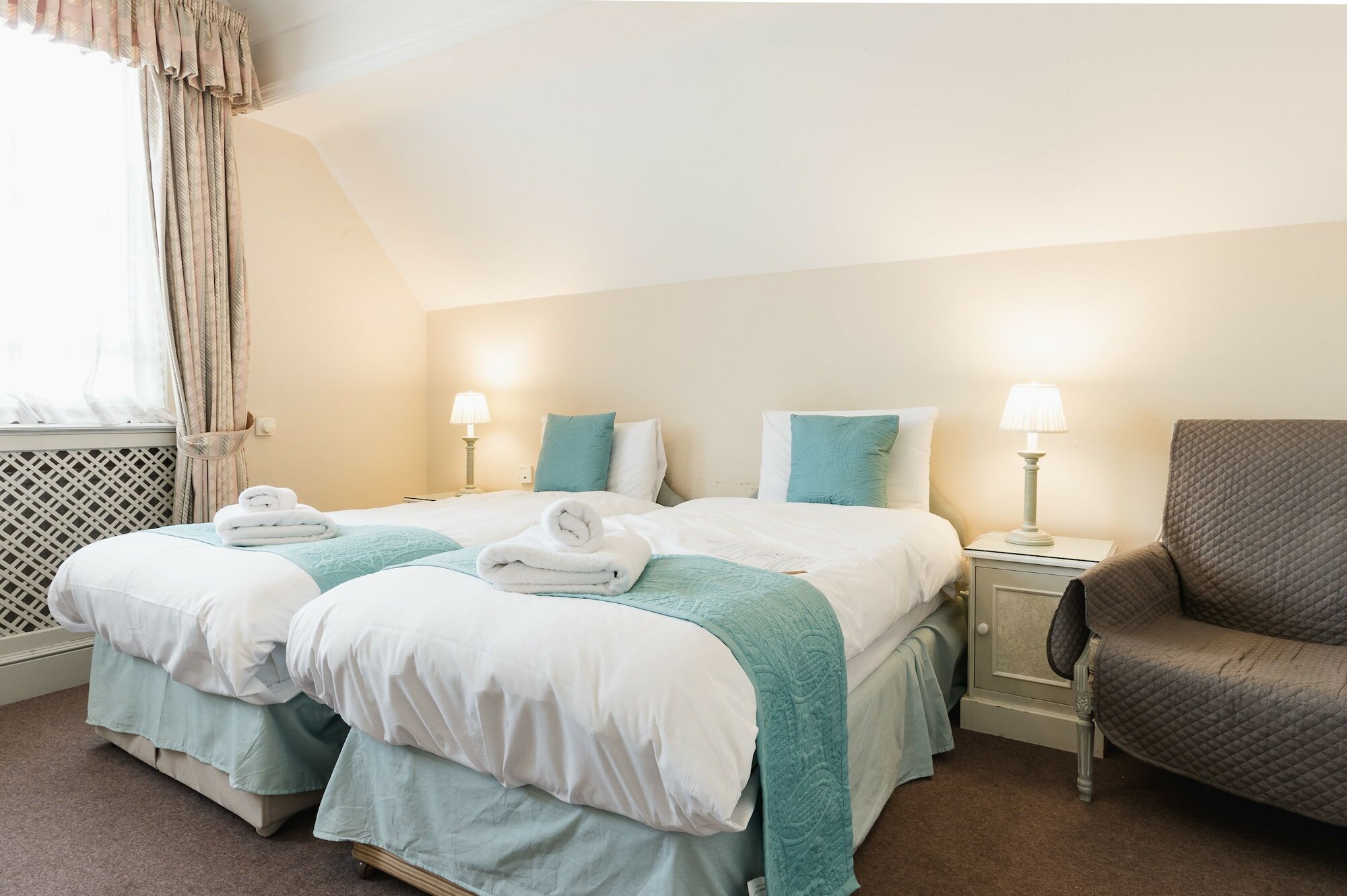 Фото St Margarets Hotel