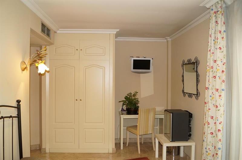 Фото Hotel Caballero Errante