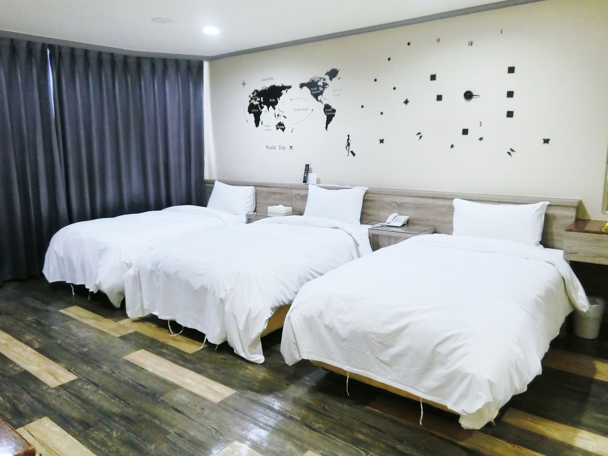 Фото отеля 2