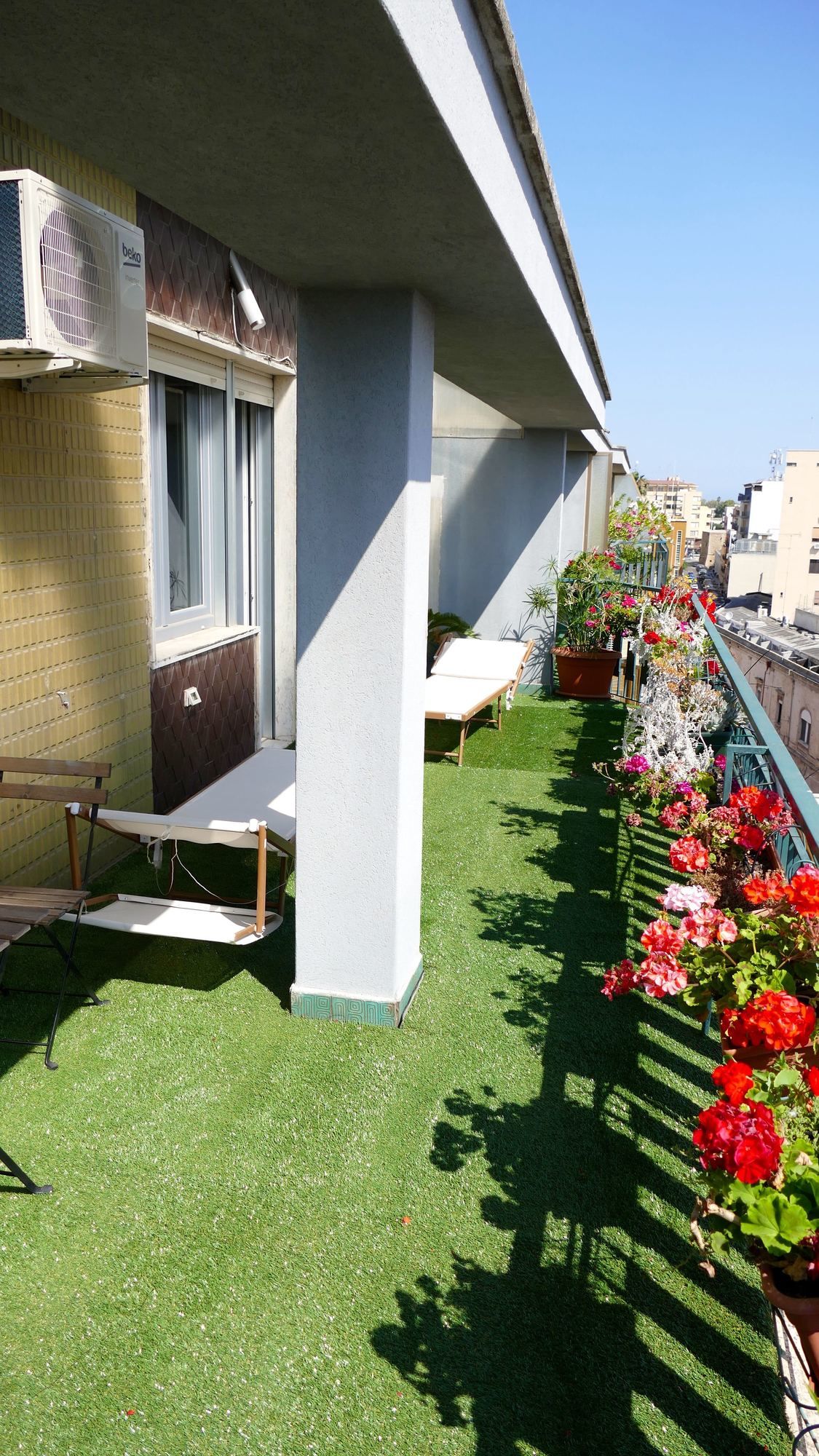 Фото Penthouse Station Luxury Suites & Apts