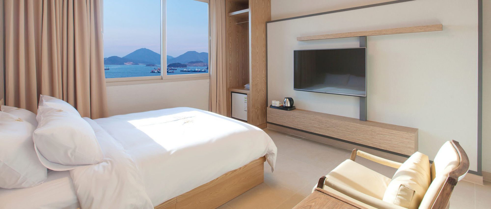 Фото Yeosu Jwasuyoung