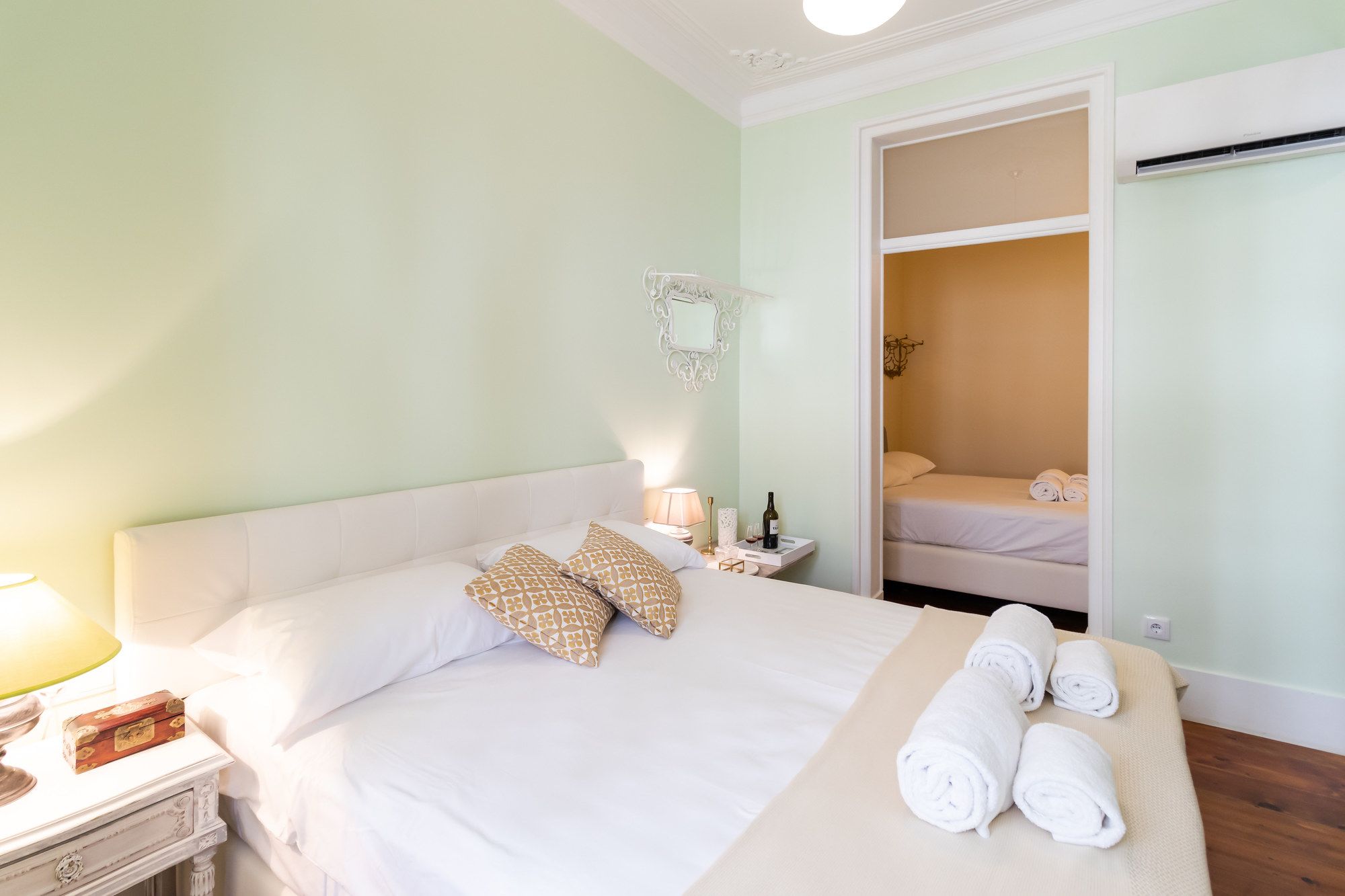 Фото 1898 Home & Suites