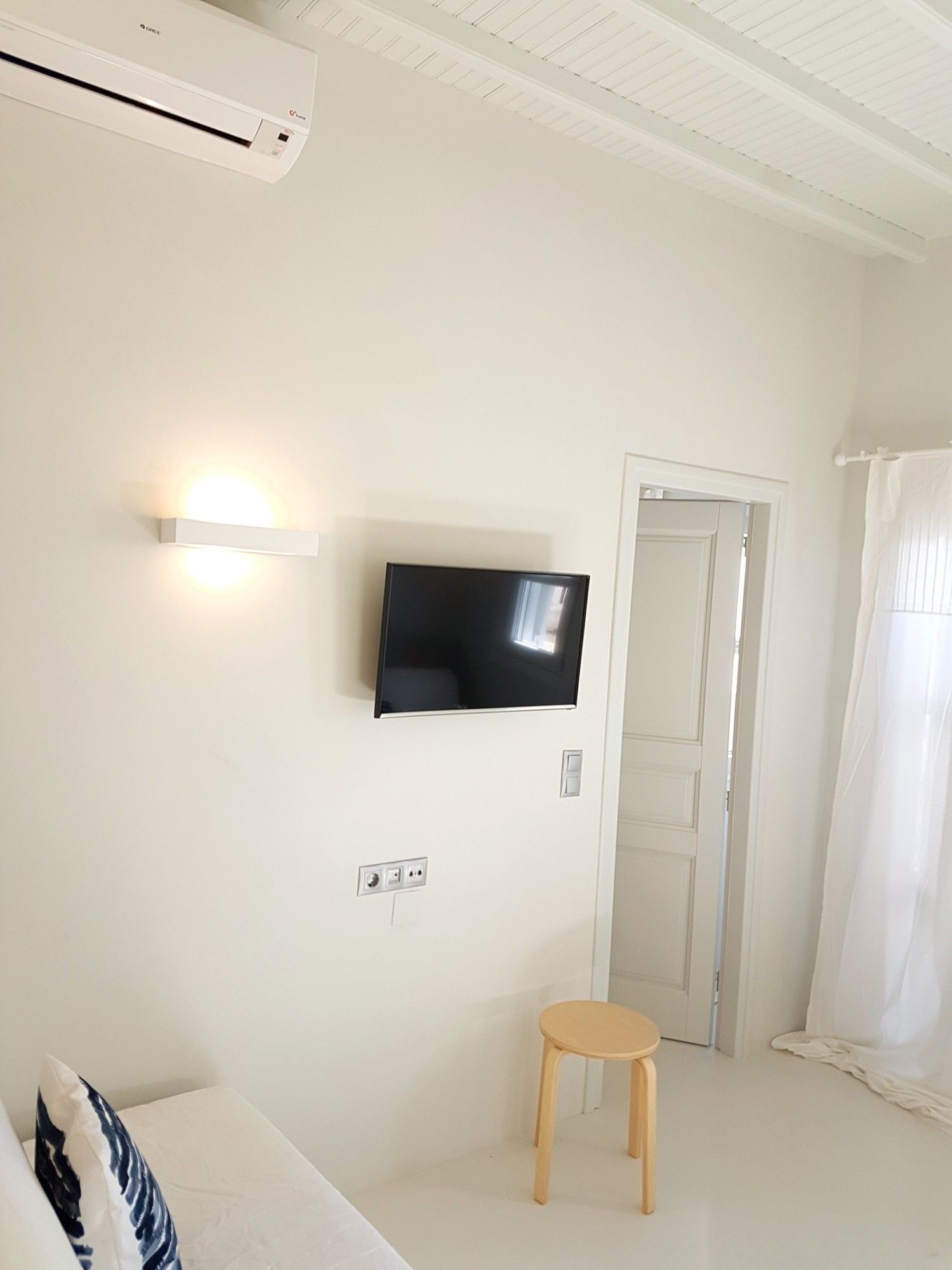 Фото Hotel Lefteris