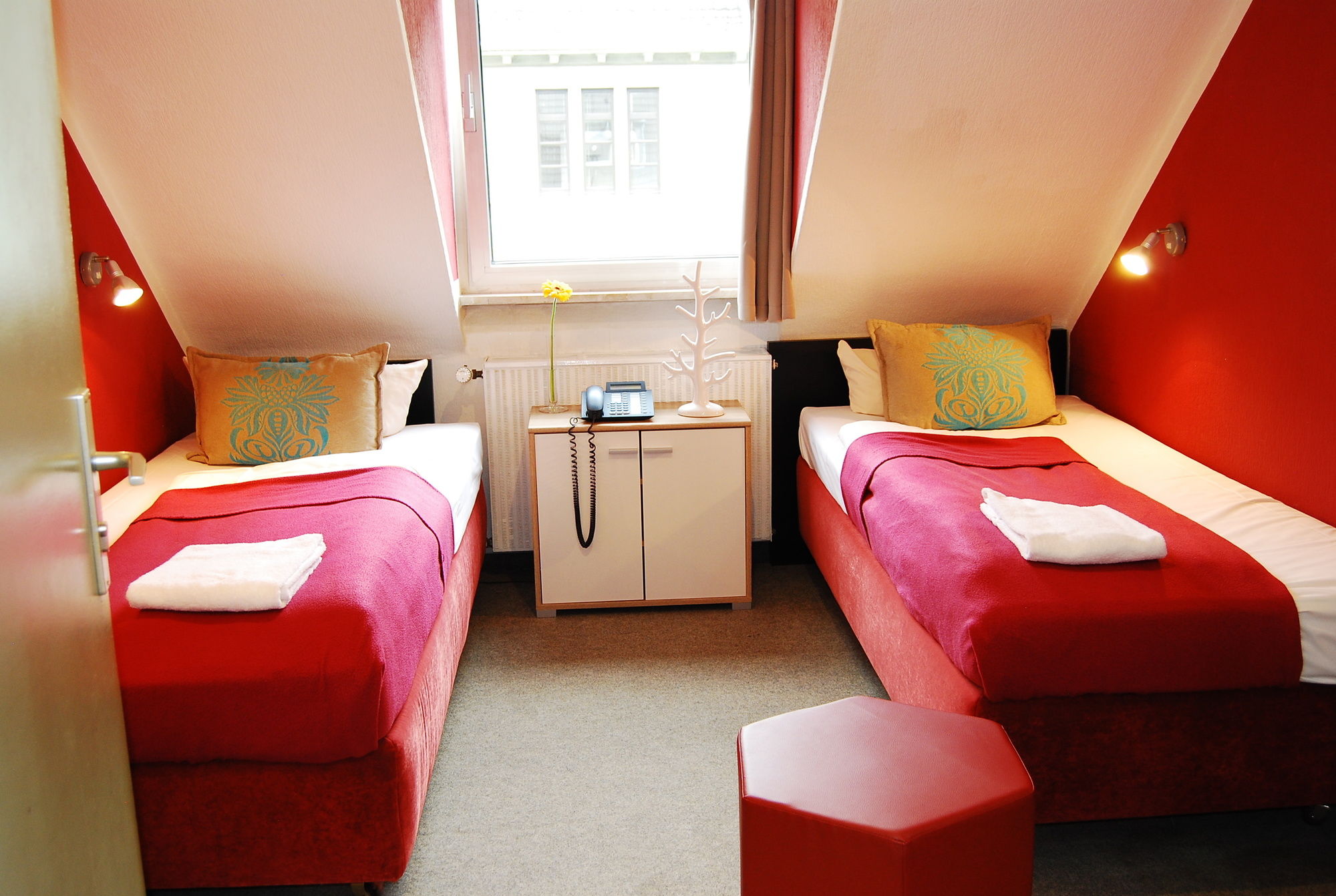 Фото Hotel Alt Deutz City-Messe-Arena