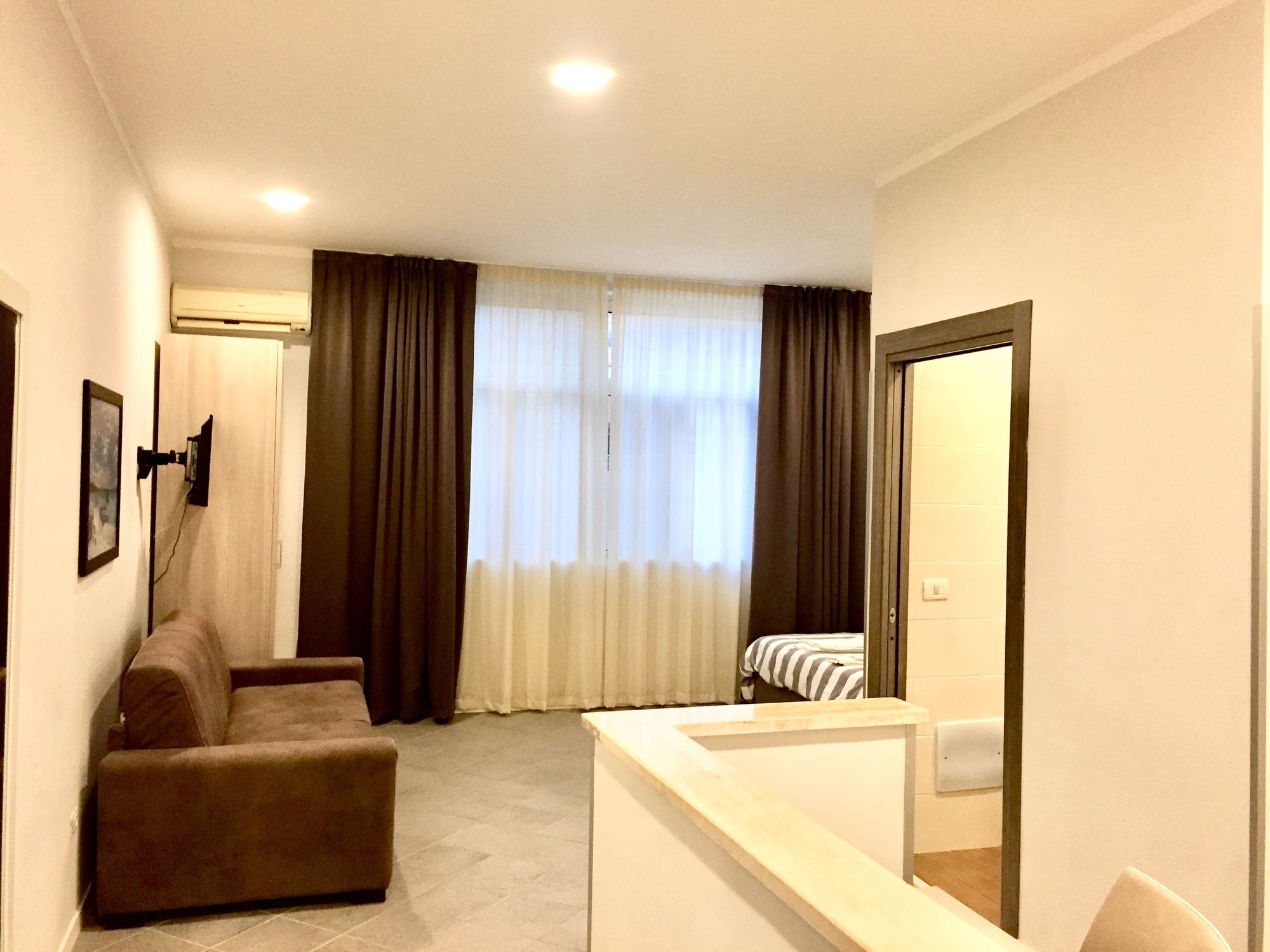 Фото Academy Hotel Fiumicino
