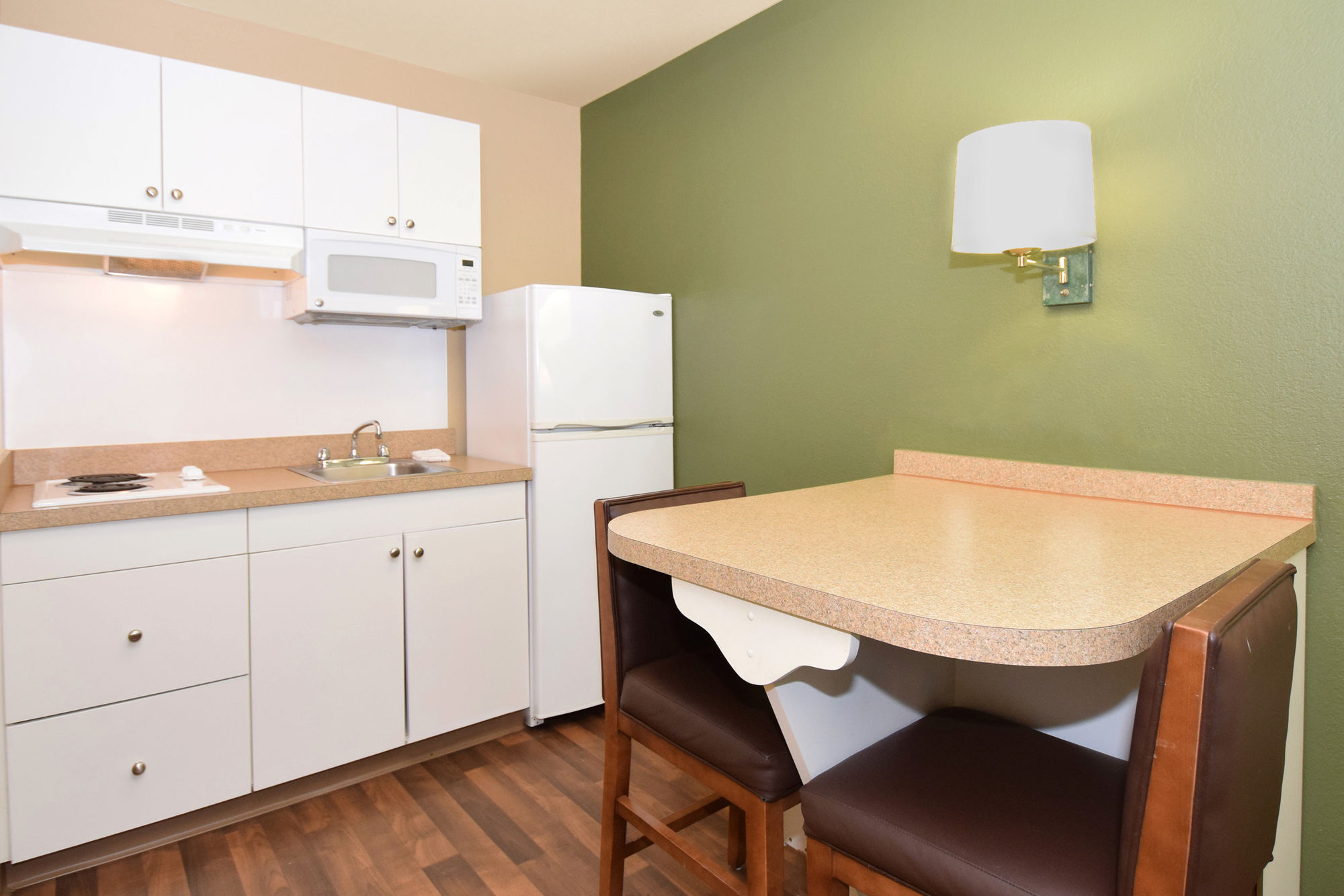 Фото Extended Stay America Suites North Raleigh Wake Forest Rd