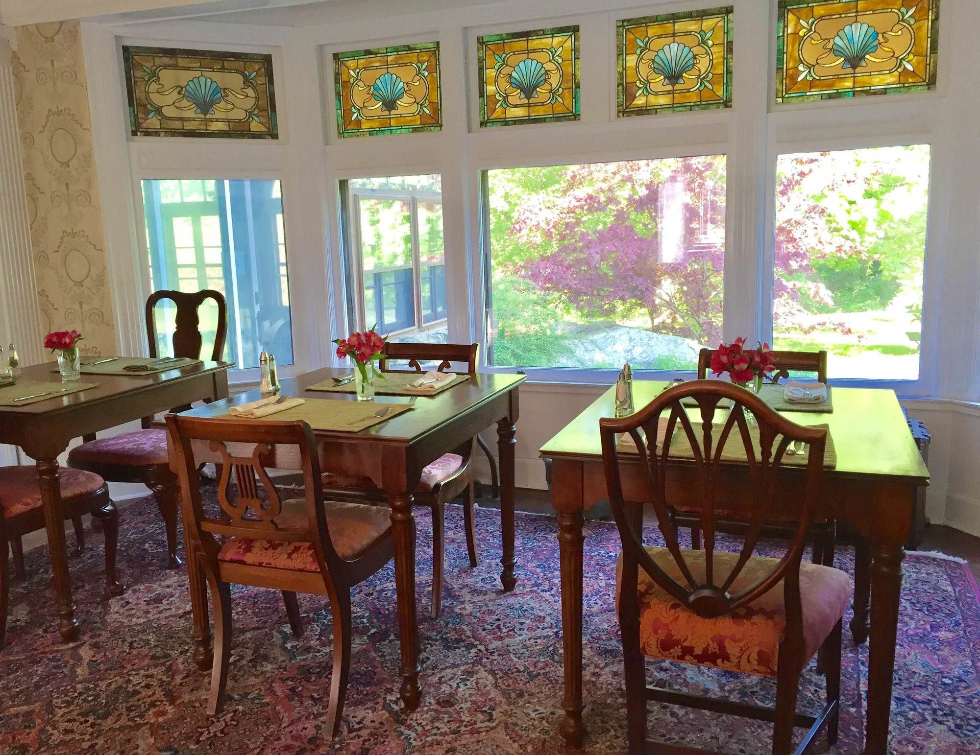 Фото Manor House Inn