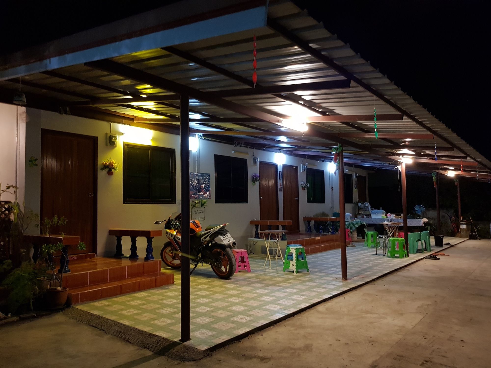 Фото Bunrapee House