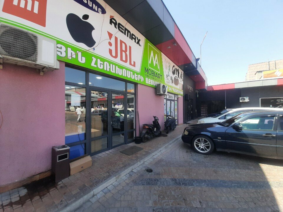 Electronics store Mobiart, Yerevan, photo