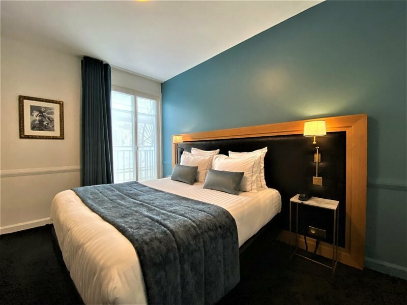 Фото Hôtel Le Cercle Tour Eiffel