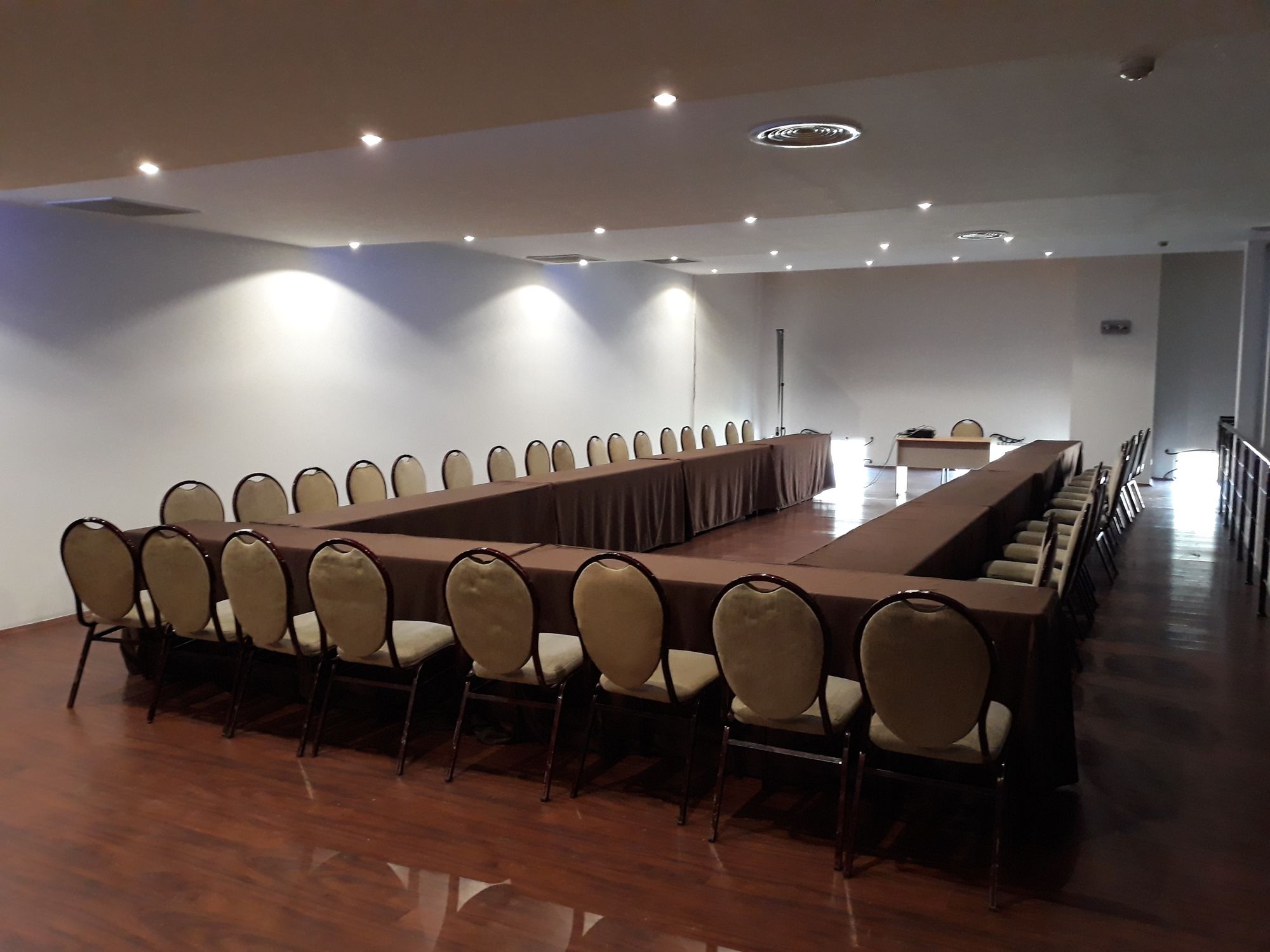 Фото Д'Плаза